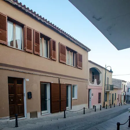 Trilocale Conti * سانتا تيريزا غالّورا